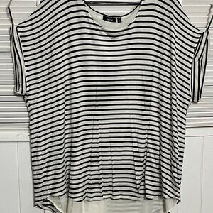 High-Lo Black and White Striped with a split bottom back, 2X , APT. 9